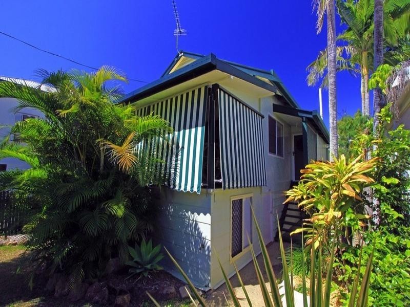 8 Poplar Street, Cooee Bay QLD 4703