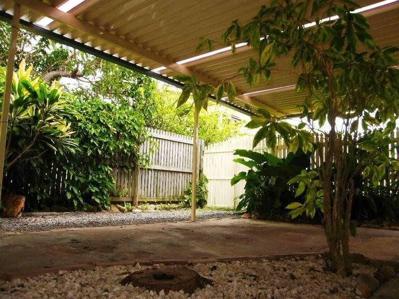 50 Matthew Flinders Drive, Cooee Bay QLD 4703