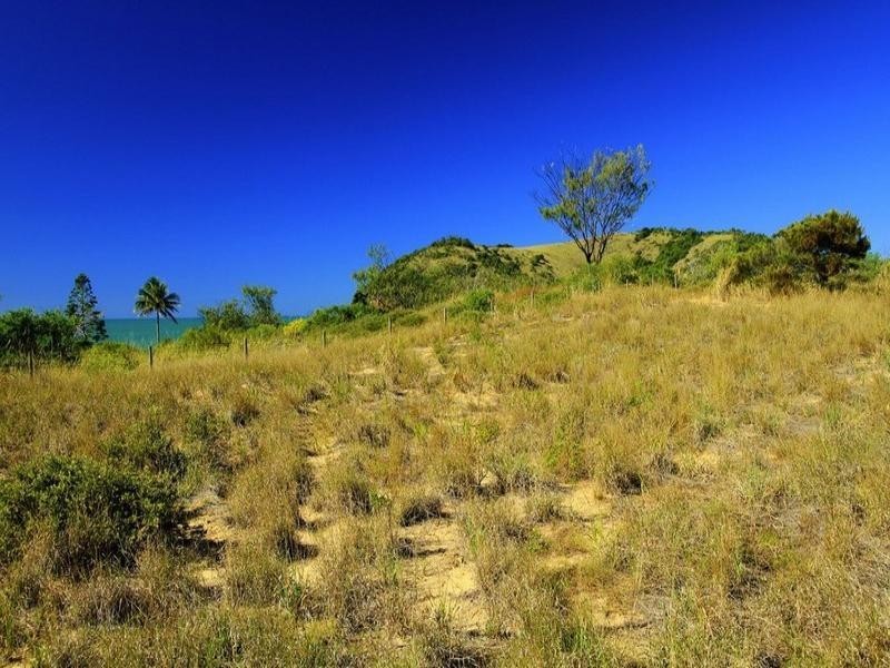 412 Scenic Highway, Rosslyn QLD 4703