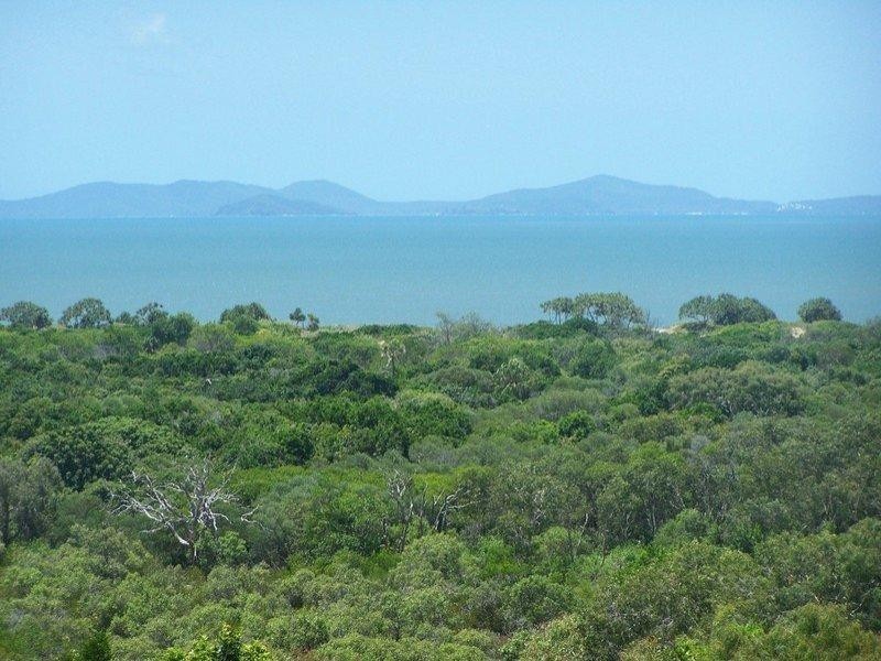 34 Miami Crescent, Pacific Heights QLD 4703