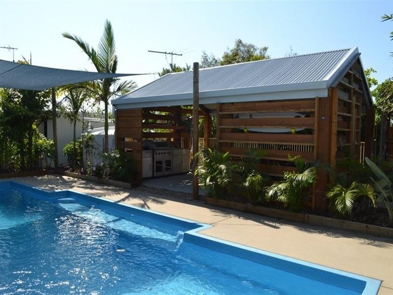 11 Sandcastle Drive, Mulambin QLD 4703