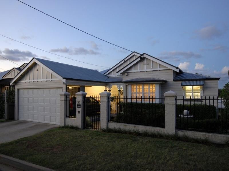 23 Evelyn Street, Grange QLD 4051