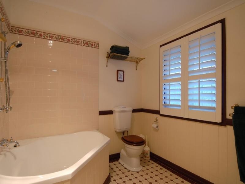 23 Evelyn Street, Grange QLD 4051