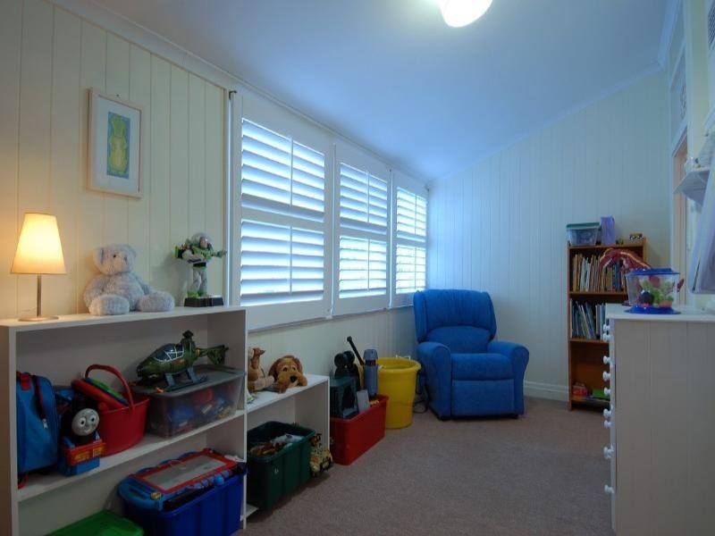 23 Evelyn Street, Grange QLD 4051