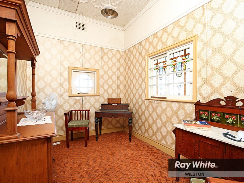 4 Robe Street, Newmarket QLD 4051