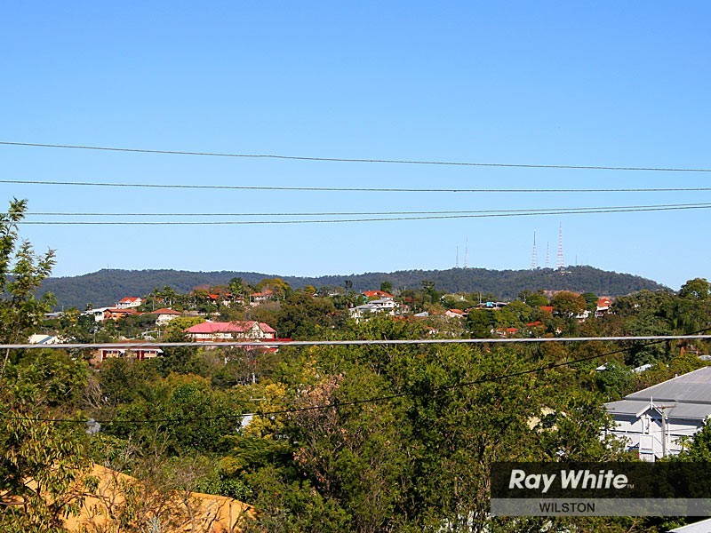 4 Robe Street, Newmarket QLD 4051