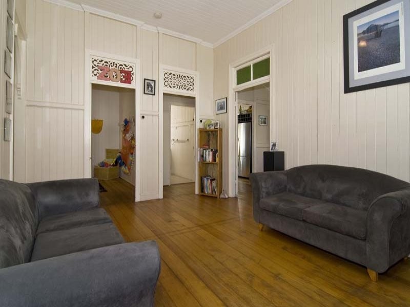 13 Terrace Street, Newmarket QLD 4051