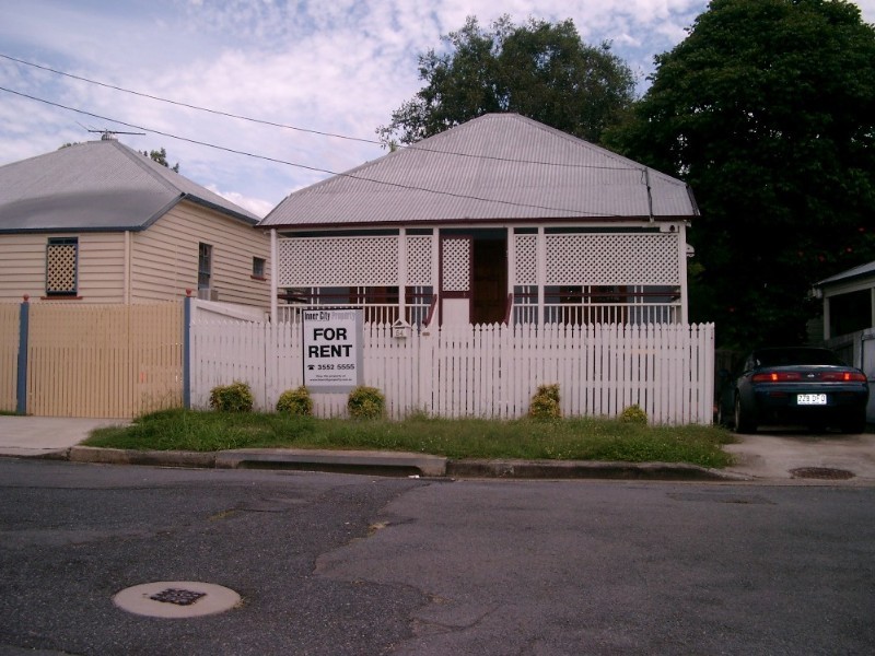 54 Grove Street, Albion QLD 4010