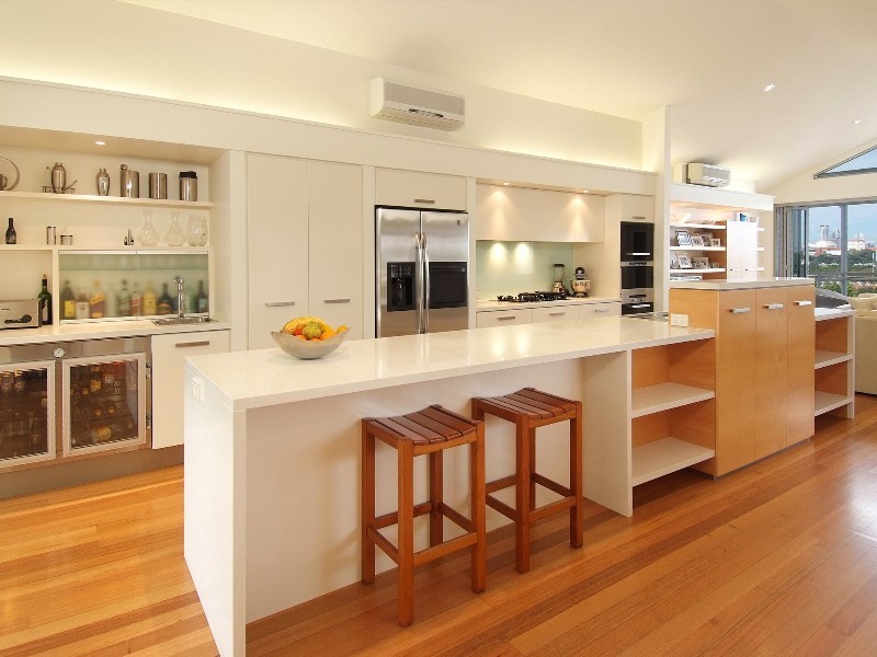 8 Sixth Avenue, Windsor QLD 4030