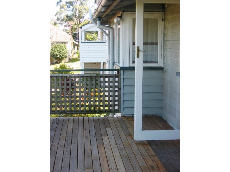 18 Corner Street, Grange QLD 4051