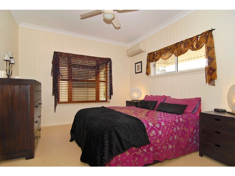 54 Khartoum Street, Gordon Park QLD 4031
