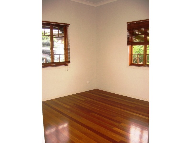 16 Rose Lane, Gordon Park QLD 4031