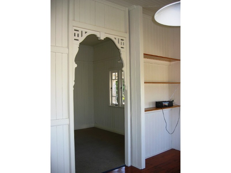 18 Corner Street, Grange QLD 4051