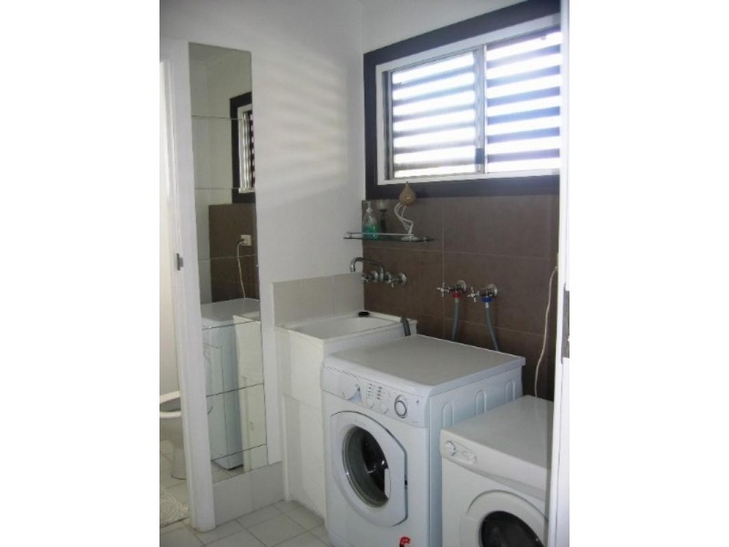 42 Ernerton Street, Newmarket QLD 4051