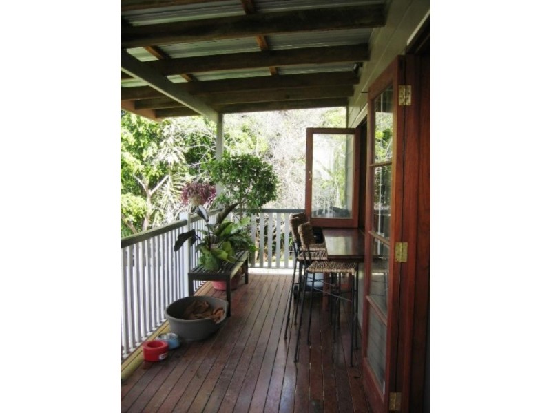 42 Ernerton Street, Newmarket QLD 4051