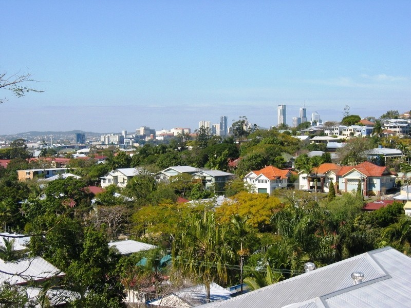 18 Corner Street, Grange QLD 4051