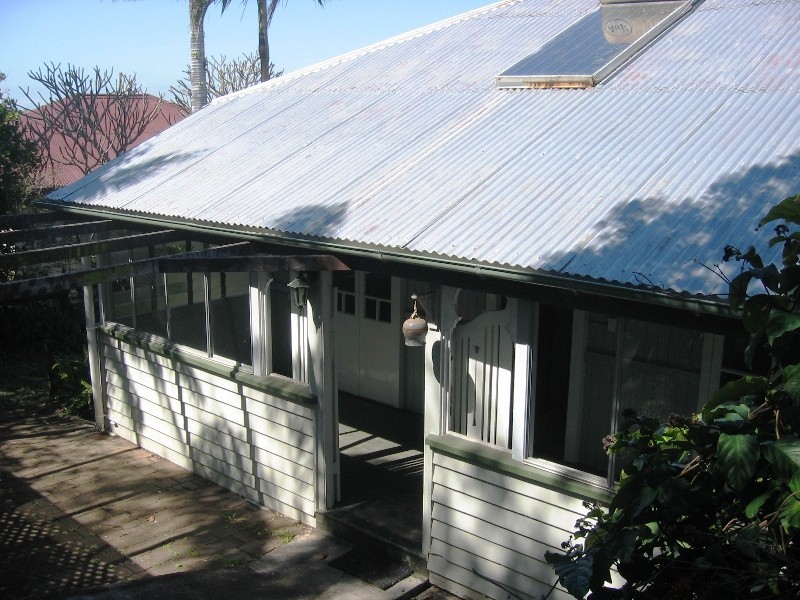 18 Corner Street, Grange QLD 4051