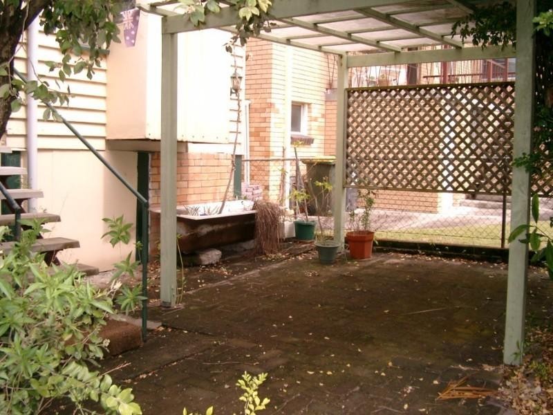 44 Grantson Street, Windsor QLD 4030