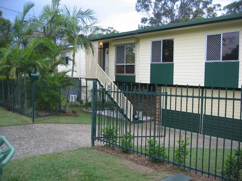 12 Tabulam Drive, Ferny Hills QLD 4055