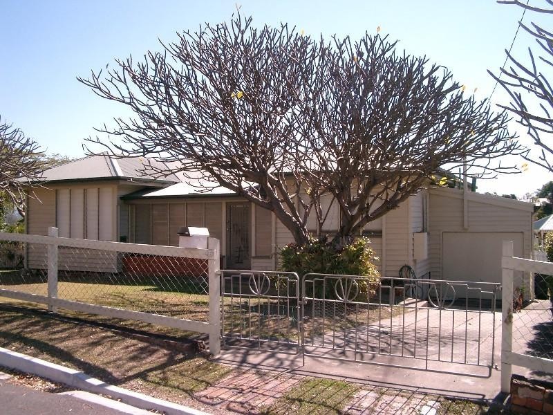 27 Bush Street, Windsor QLD 4030