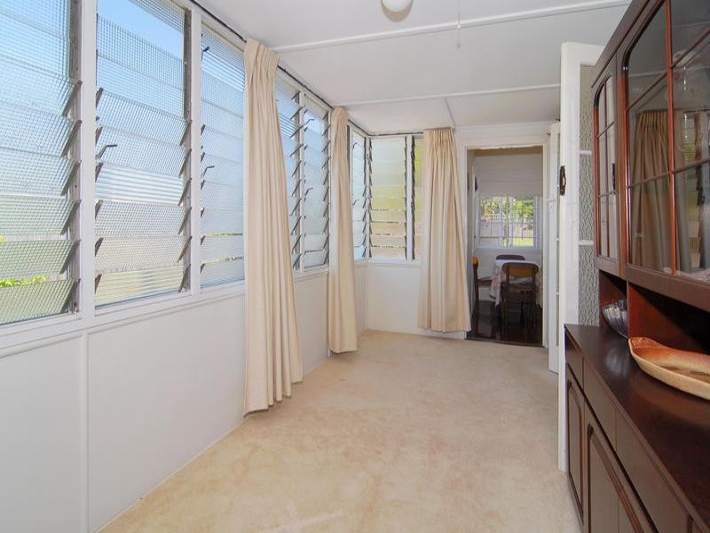 8 Hamilton Street, Gordon Park QLD 4031