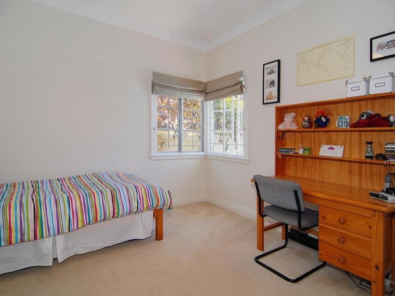 8 Hamilton Street, Gordon Park QLD 4031