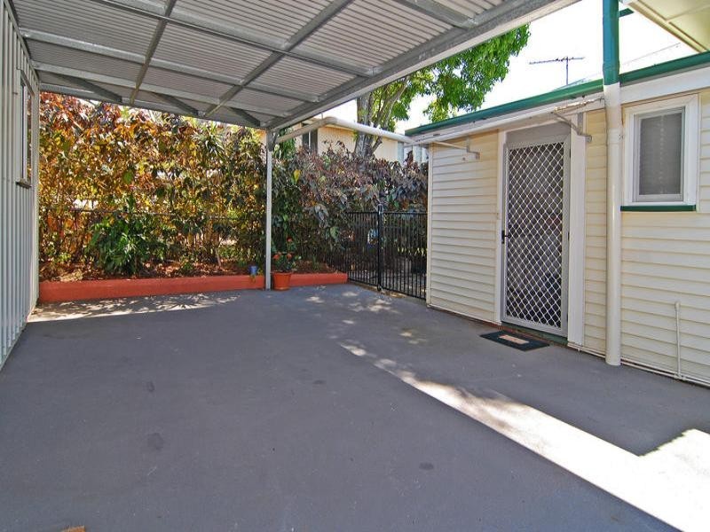 8 Hamilton Street, Gordon Park QLD 4031