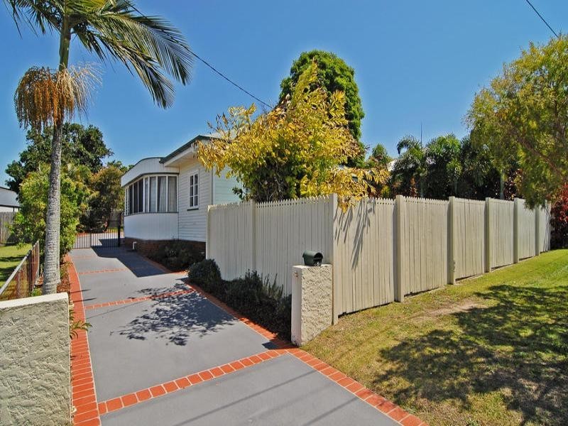 8 Hamilton Street, Gordon Park QLD 4031