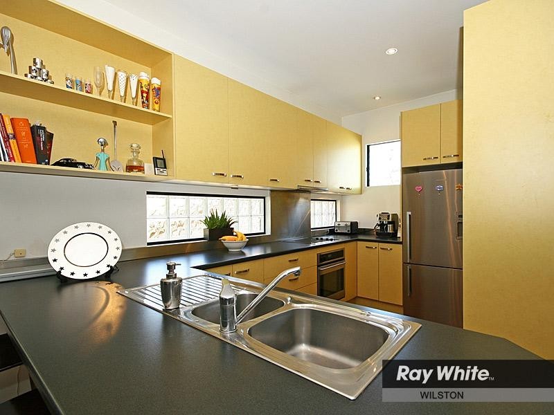 12 Sixth Avenue, Windsor QLD 4030