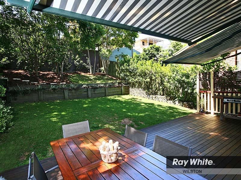 12 Sixth Avenue, Windsor QLD 4030