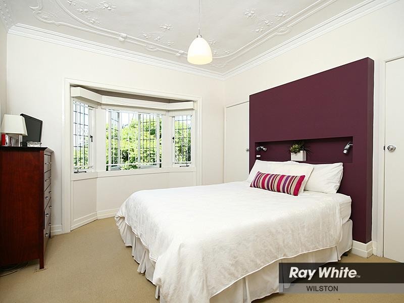 12 Sixth Avenue, Windsor QLD 4030