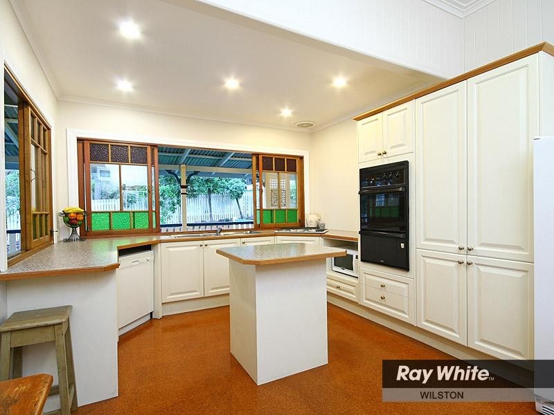 60 Robe Street, Grange QLD 4051