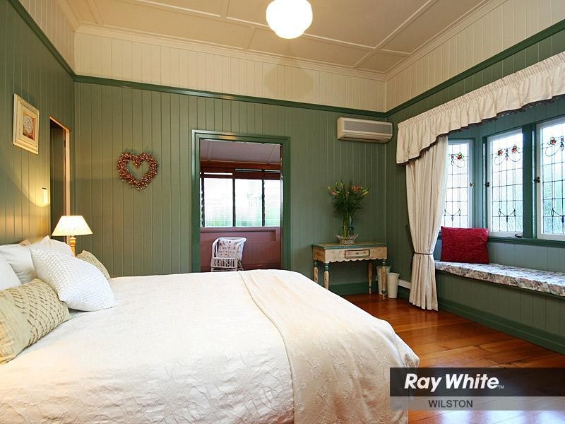 60 Robe Street, Grange QLD 4051