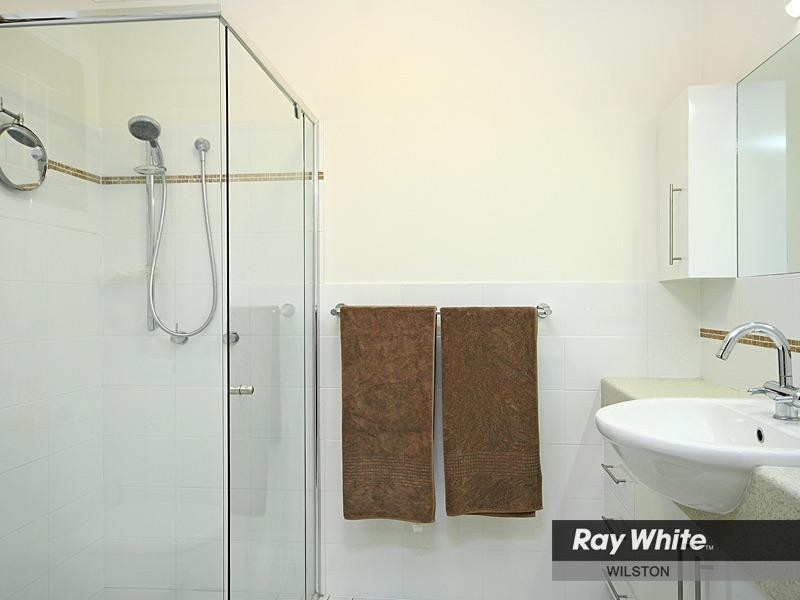 60 Robe Street, Grange QLD 4051