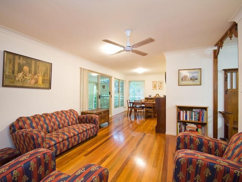 31 Kirikee Street, Ferny Grove QLD 4055