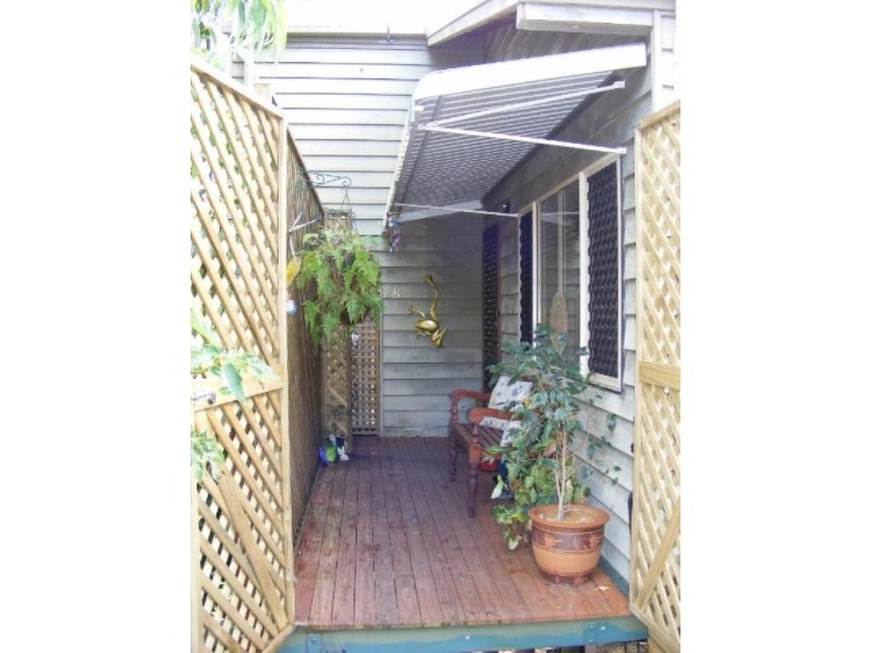 28 Barber Road, Ferny Hills QLD 4055