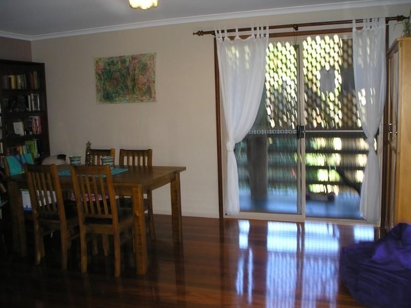 28 Barber Road, Ferny Hills QLD 4055