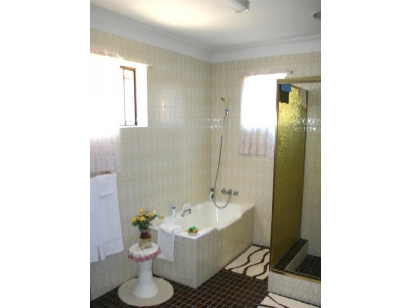 16 Remick Street, Stafford Heights QLD 4053