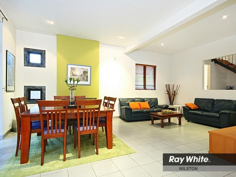 16 Ashley Road, Chermside West QLD 4032