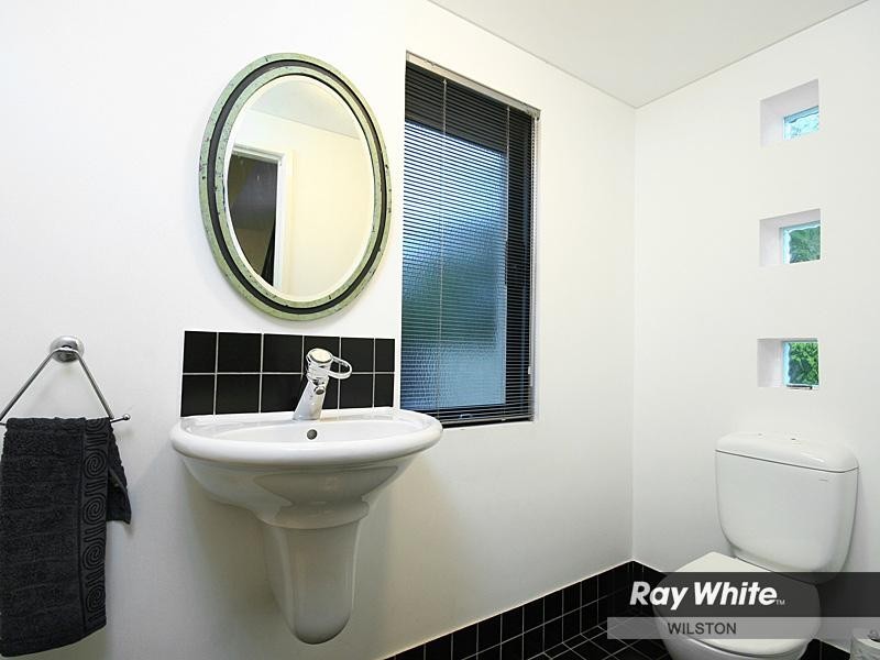 16 Ashley Road, Chermside West QLD 4032