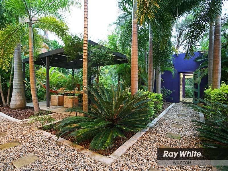 16 Ashley Road, Chermside West QLD 4032