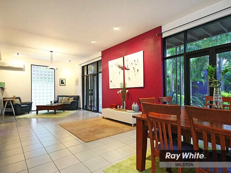 16 Ashley Road, Chermside West QLD 4032