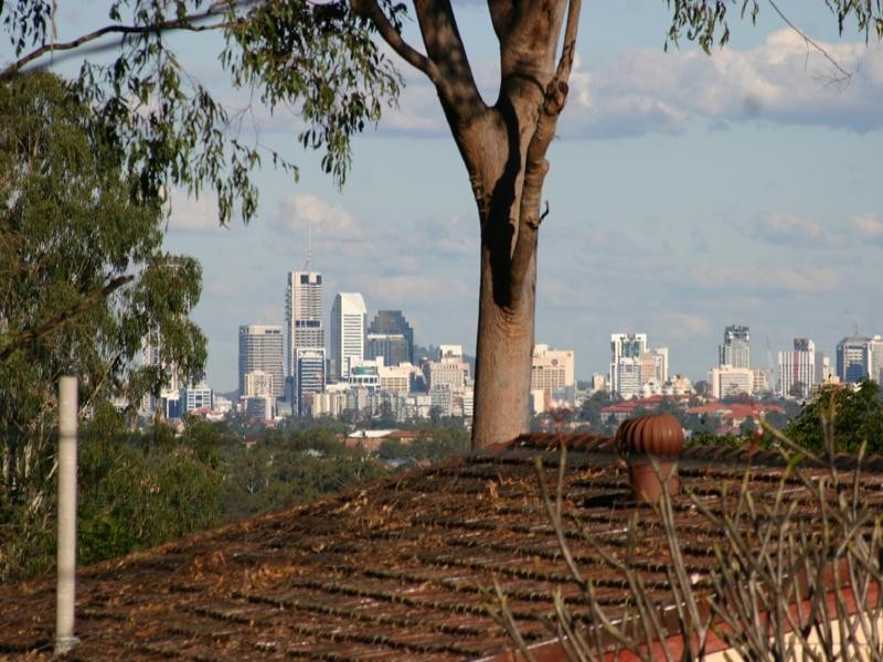 16 Eldershaw Street, Everton Park QLD 4053