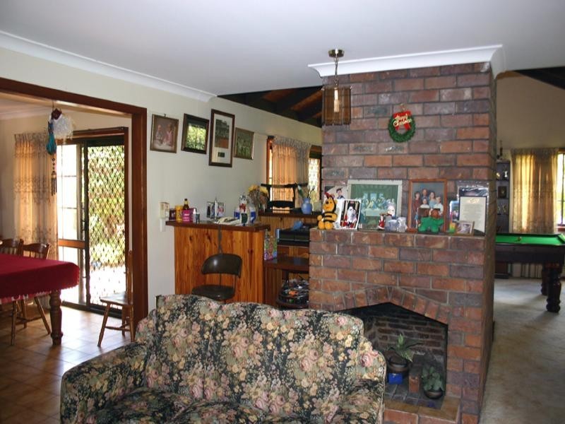 1 Kinbrace Street, Ferny Grove QLD 4055