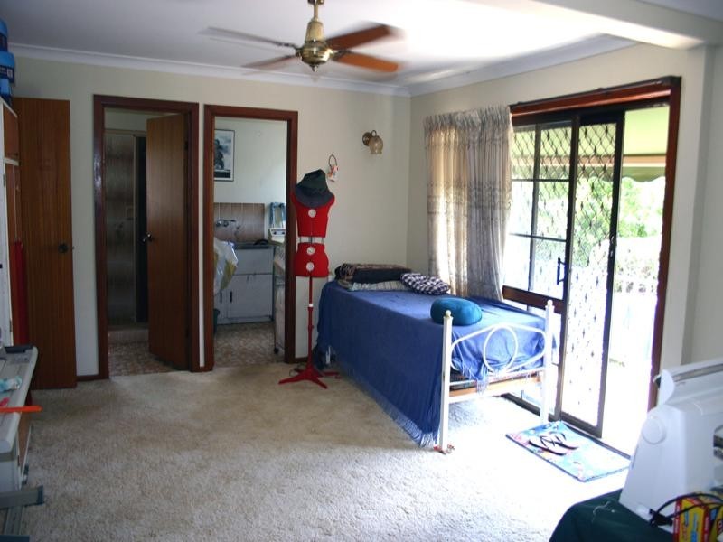 1 Kinbrace Street, Ferny Grove QLD 4055