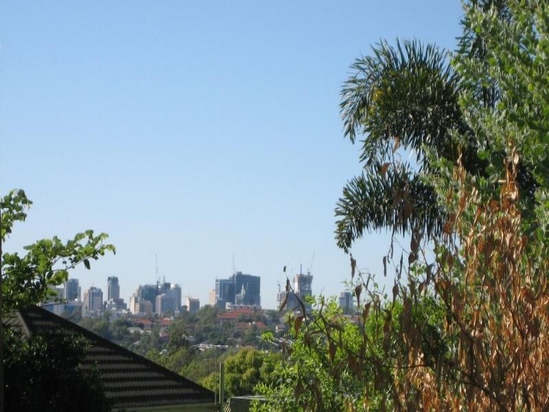 76 Gracemere Street, Newmarket QLD 4051