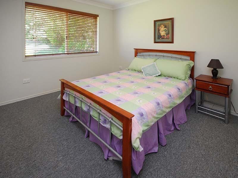 17 Bangalow Place, Albany Creek QLD 4035