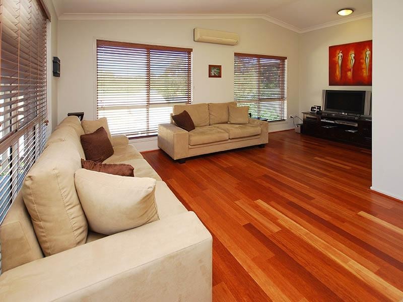 17 Bangalow Place, Albany Creek QLD 4035