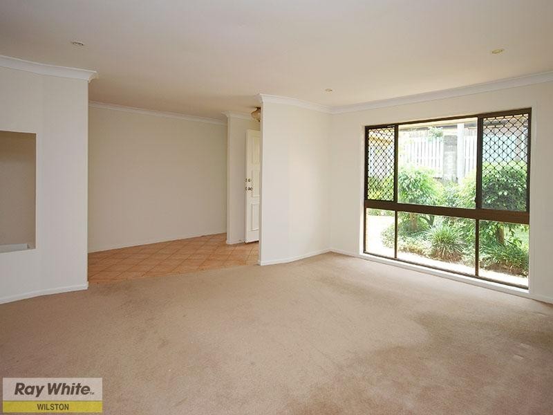7 Ruggles Court, Mcdowall QLD 4053