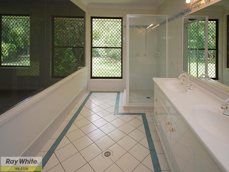 7 Ruggles Court, Mcdowall QLD 4053